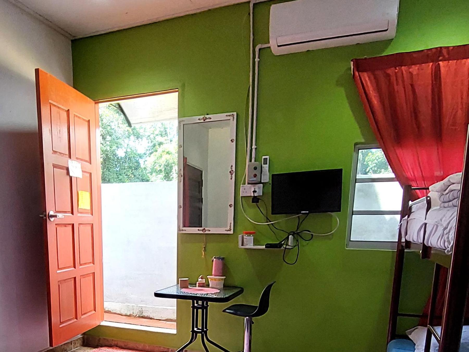 Cassa Bonda Std Triple Homestay